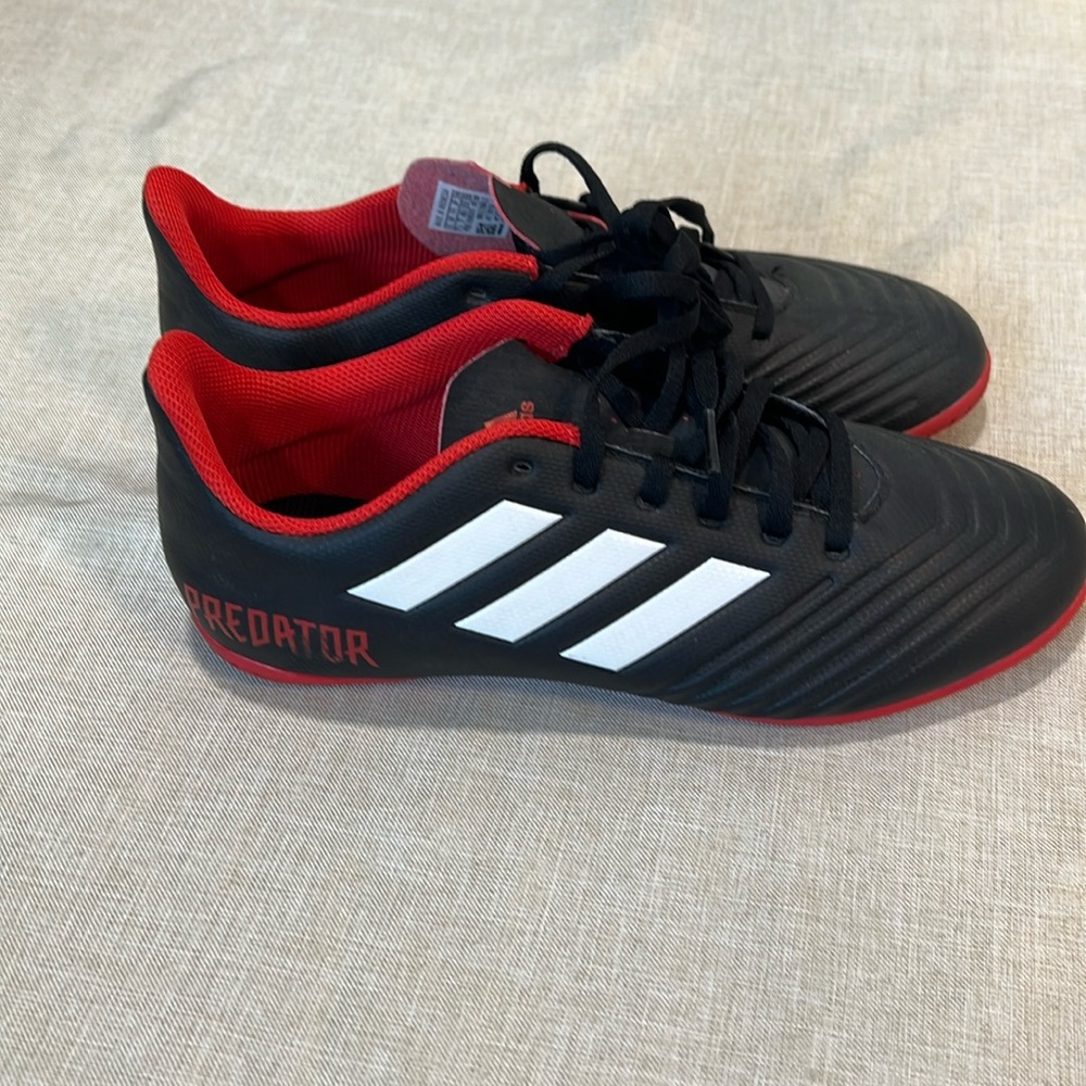 indoor soccer shoes predator
